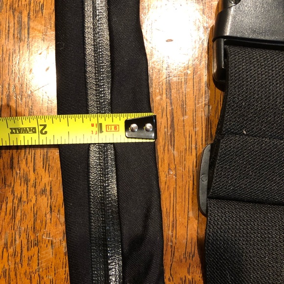 Running belt 2 pockets - Picture 3 of 10